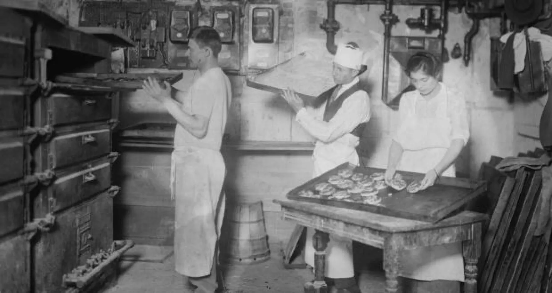 New York Bakers working in tenement